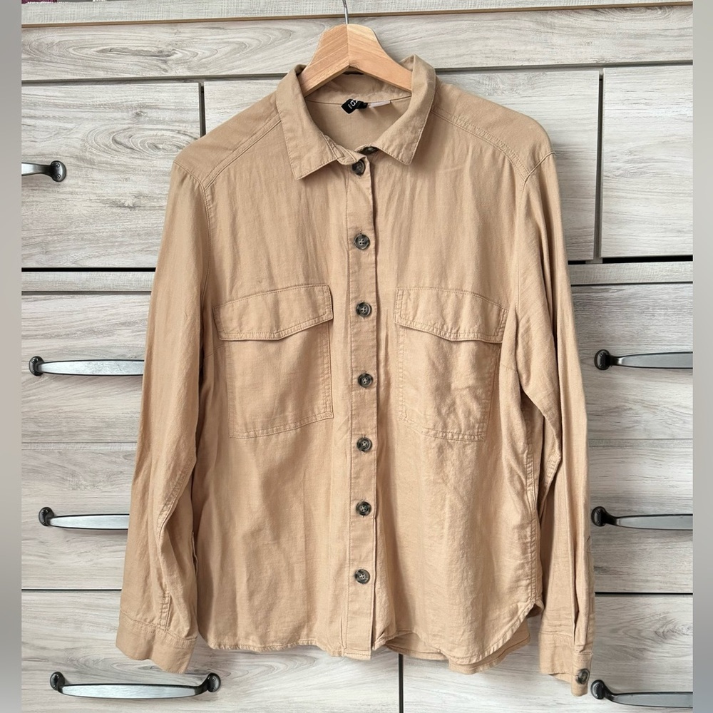 H&M tan color Medium %100 cotton shirt